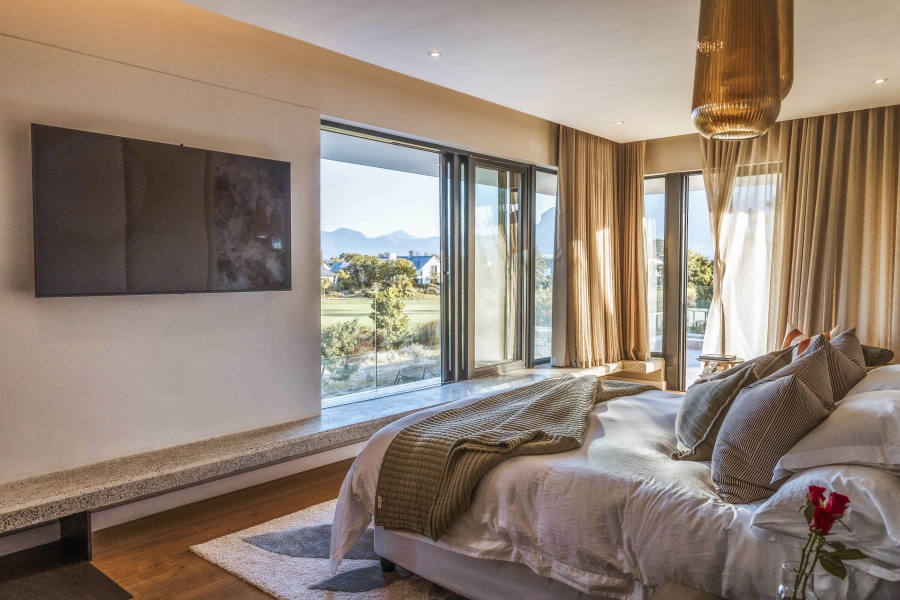 5 Bedroom Property for Sale in Pearl Valley at Val de Vie Western Cape